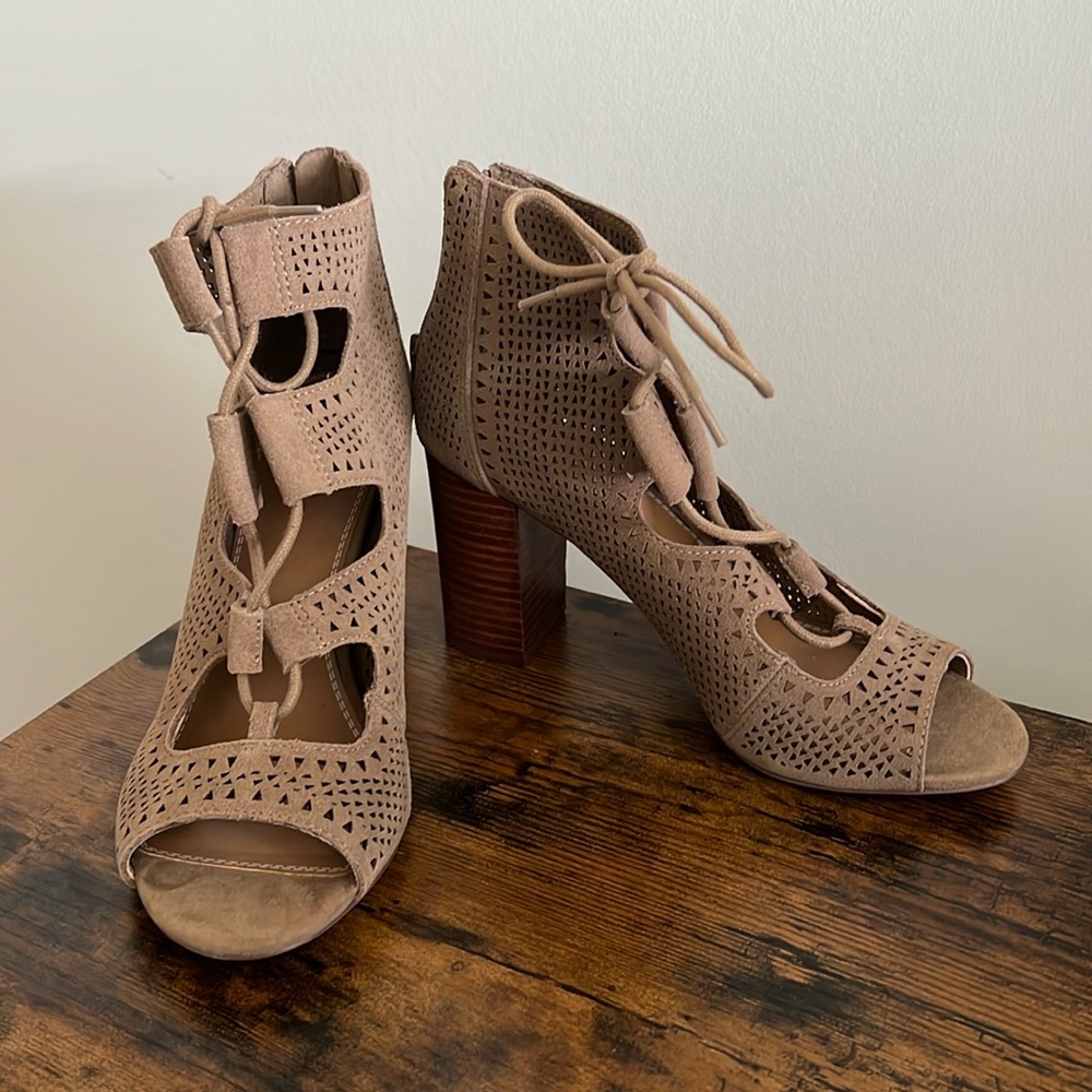 Crown Vintage Heels